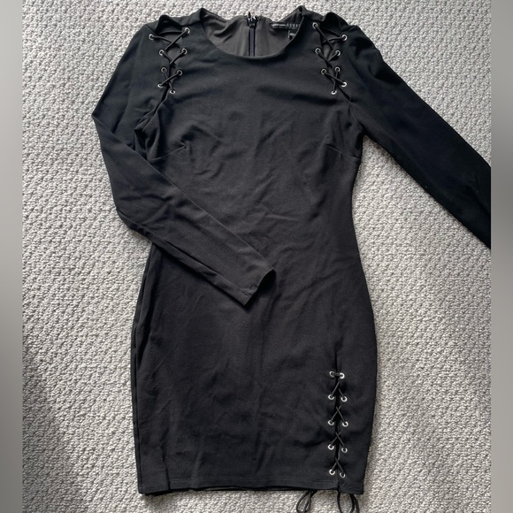 Guess mini dress with cut details - Picture 2 of 3